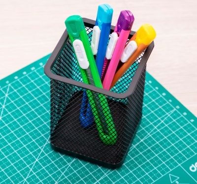 Нож канцелярский Deli, 9 мм, сталь, корп. ассорти (2)